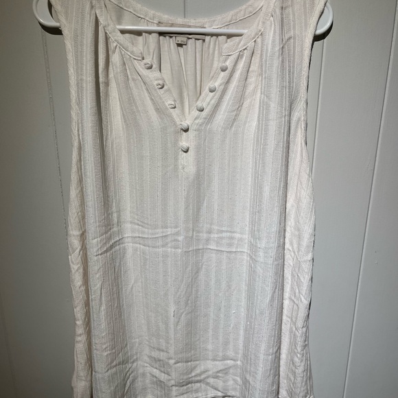 LOFT Tops - LOFT sz XL cream colored sleeveless top